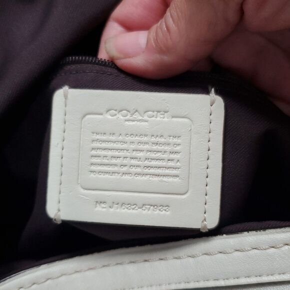 Coach Edie 31 Leather & Siganture Jacquard Print Shoulder Bag, EXCELLENT CONDIT - Picture 12 of 16